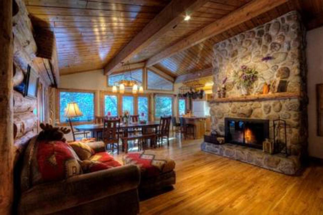 רפיד סיטי Thunderhead Falls Lodge מראה חיצוני תמונה
