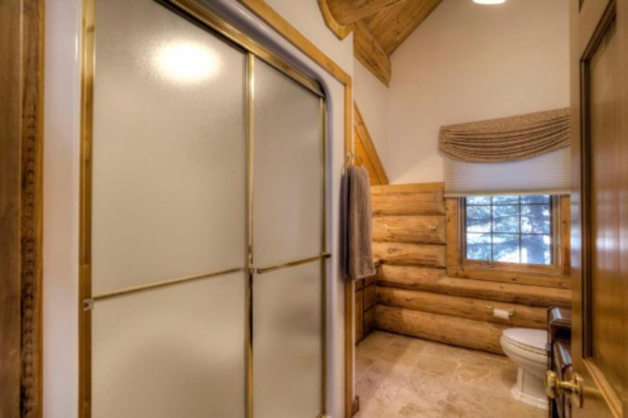 רפיד סיטי Thunderhead Falls Lodge מראה חיצוני תמונה