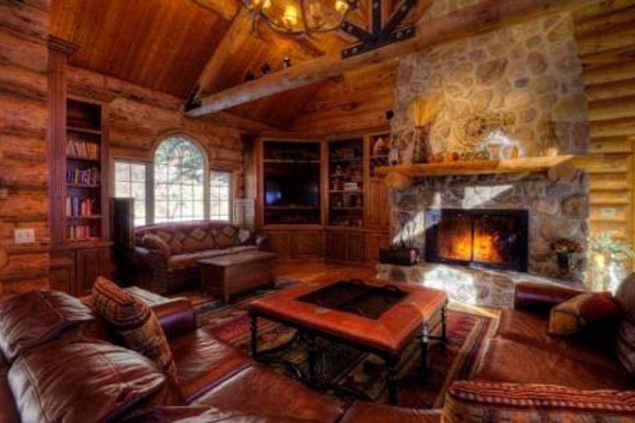 רפיד סיטי Thunderhead Falls Lodge מראה חיצוני תמונה