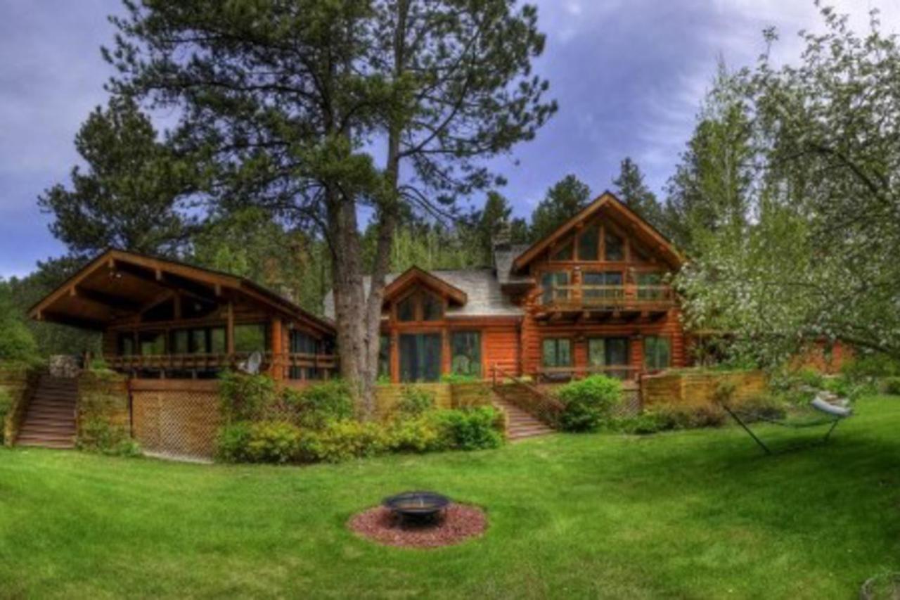 רפיד סיטי Thunderhead Falls Lodge מראה חיצוני תמונה