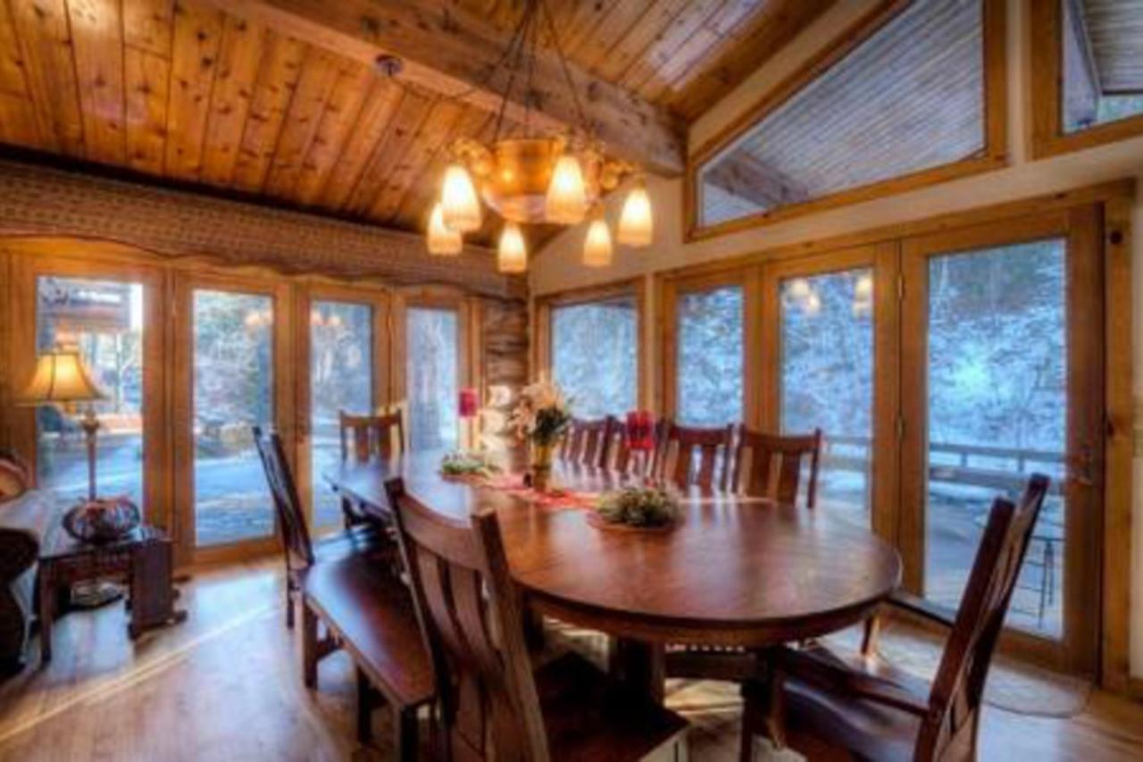 רפיד סיטי Thunderhead Falls Lodge מראה חיצוני תמונה